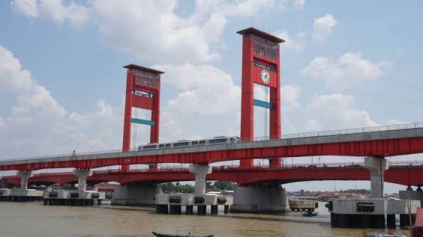Pempek, Oleh-Oleh Khas Palembang yang Selalu Dicari